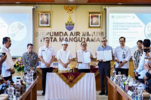 Penandatanganan MoU Perumda Tirta Mangutama Dengan PT. Pipa Ticini Bali 