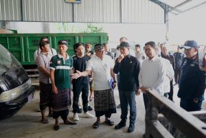 Bupati Badung Bersama Gubernur Bali Dampingi Menteri LH Tinjau TPS3R di Badung. 
